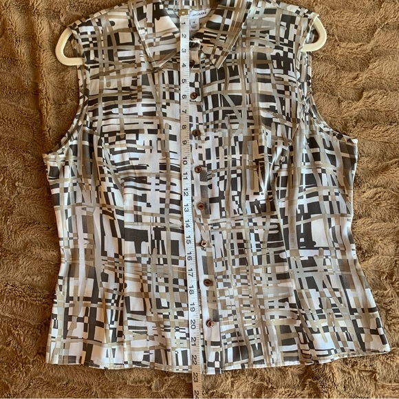 St. John’s Silk Button Up, Sleeveless Top - Picture 12 of 14